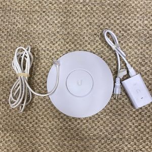 Ubiquiti UniFi HD access point